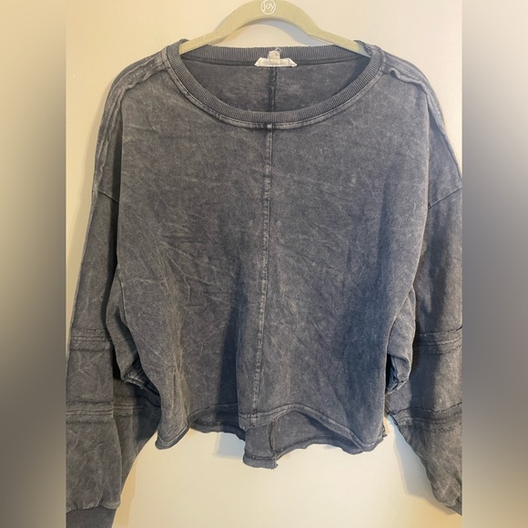 Oil & Hali Women's Gray Casual Top - Picture 3 of 6